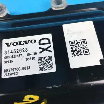 볼보 S60 V40 ECU 모듈 31452623 자동차중고부품