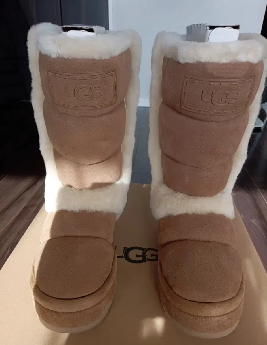 미국UGG 어그 칠라피크 톨 체스트넛 새상품*