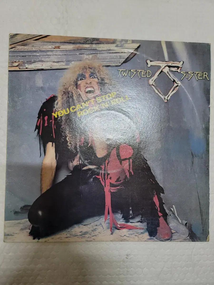 TWISTED SISTER LP