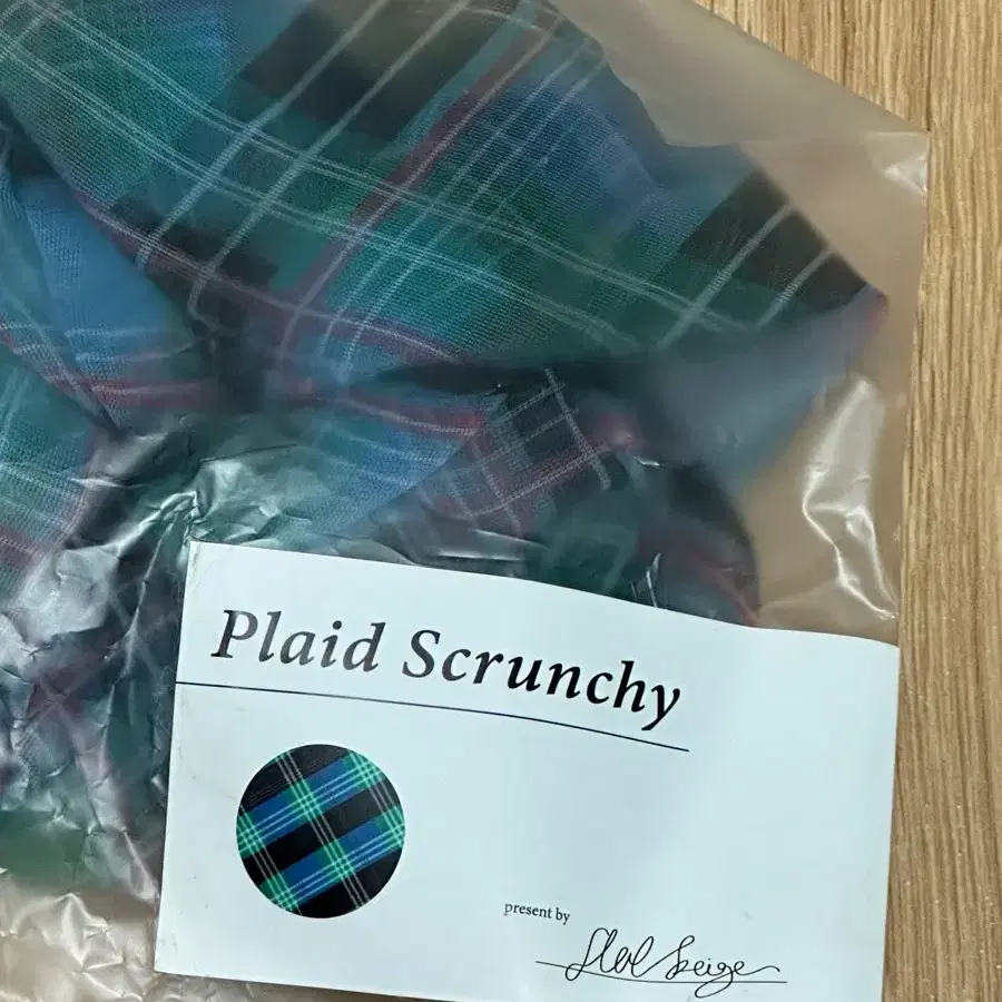 새상품) Plaid 오간자 스크런치