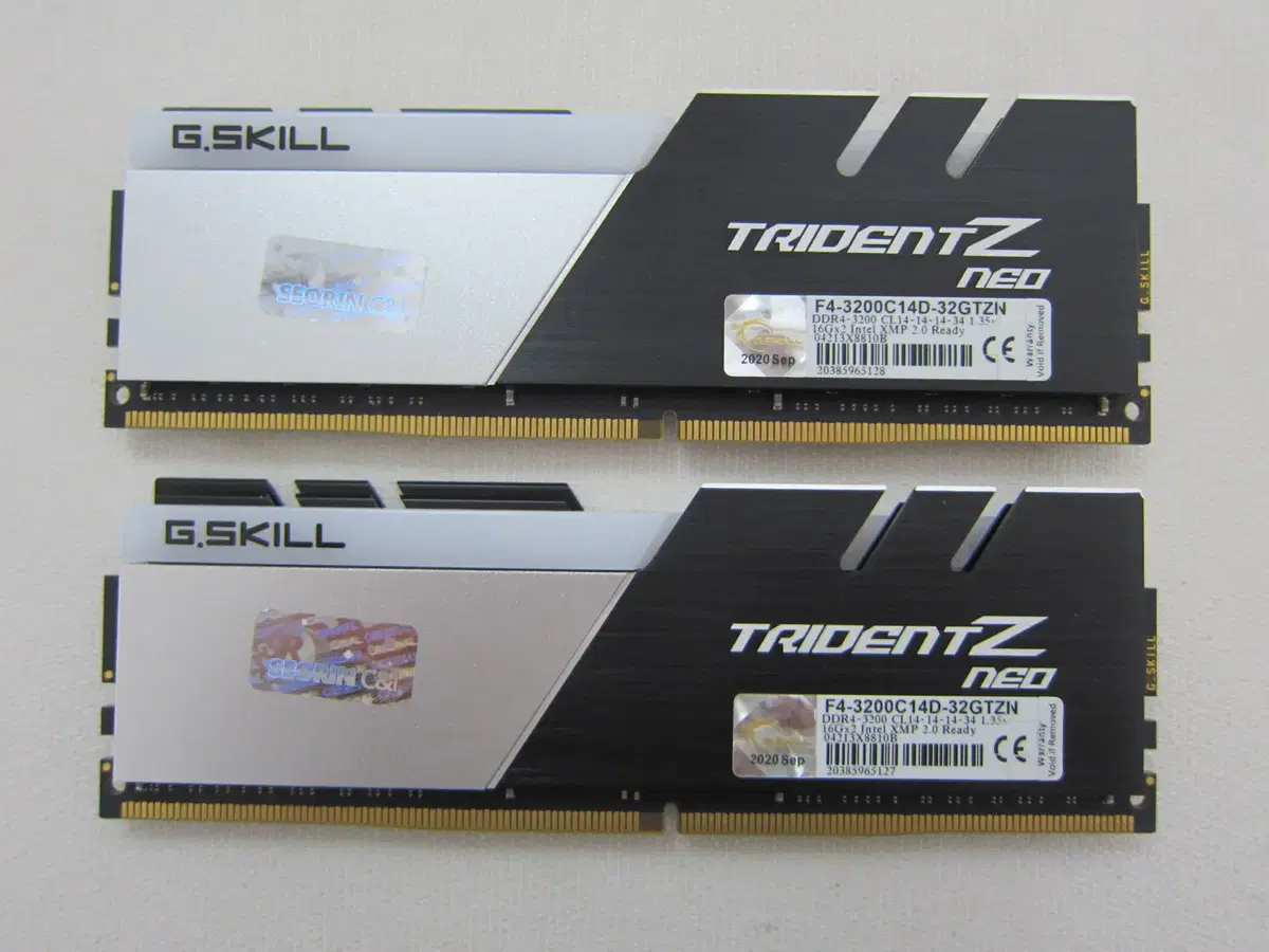 지스킬 DDR4-3200 CL14 TRIDENT Z NEO 16Gx2