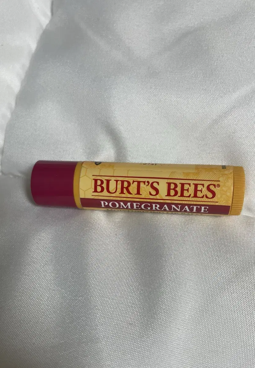 Burt's Bees Moisturizing Lip Balm Pomegranate