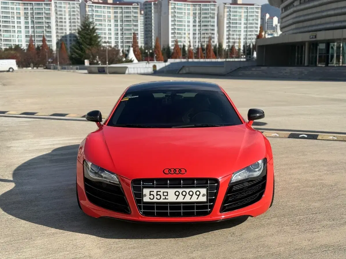 아우디 R8 5.2