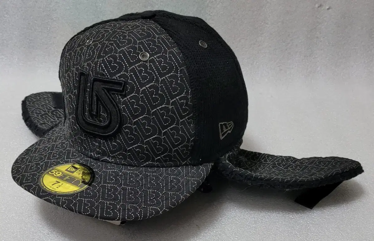 뉴에라 NEW ERA 59FIFTY 동계용 방한모 귀달이모자 59.6cm