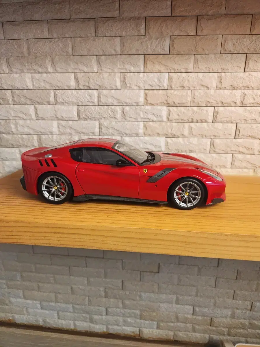 BBR 페라리F12 TDF  모형자동차1:18