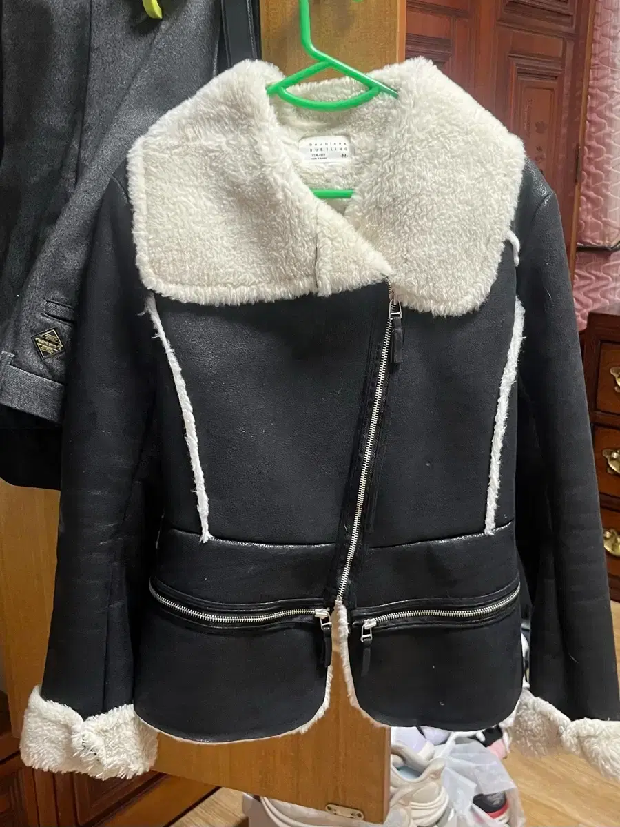 무스탕 싸게 팔아요 브랜드 중고거래 플랫폼, 번개장터