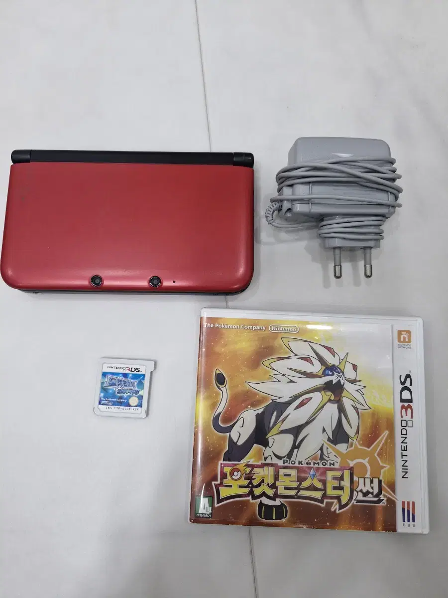 닌텐도3ds xl 썬 알파사파이어 팝니다