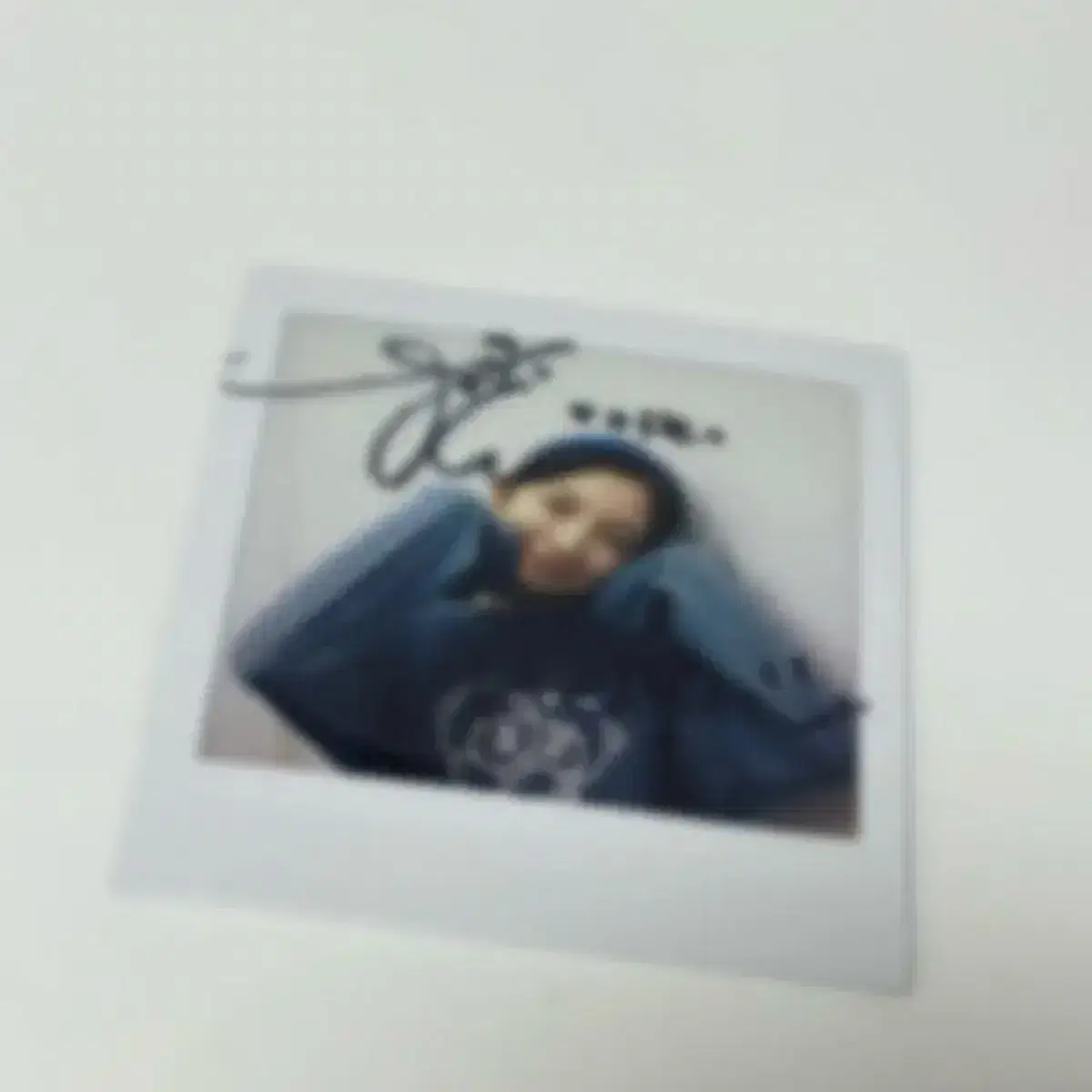 Oh my girl arin handwritten polaroid (poka sign polaroid pola)