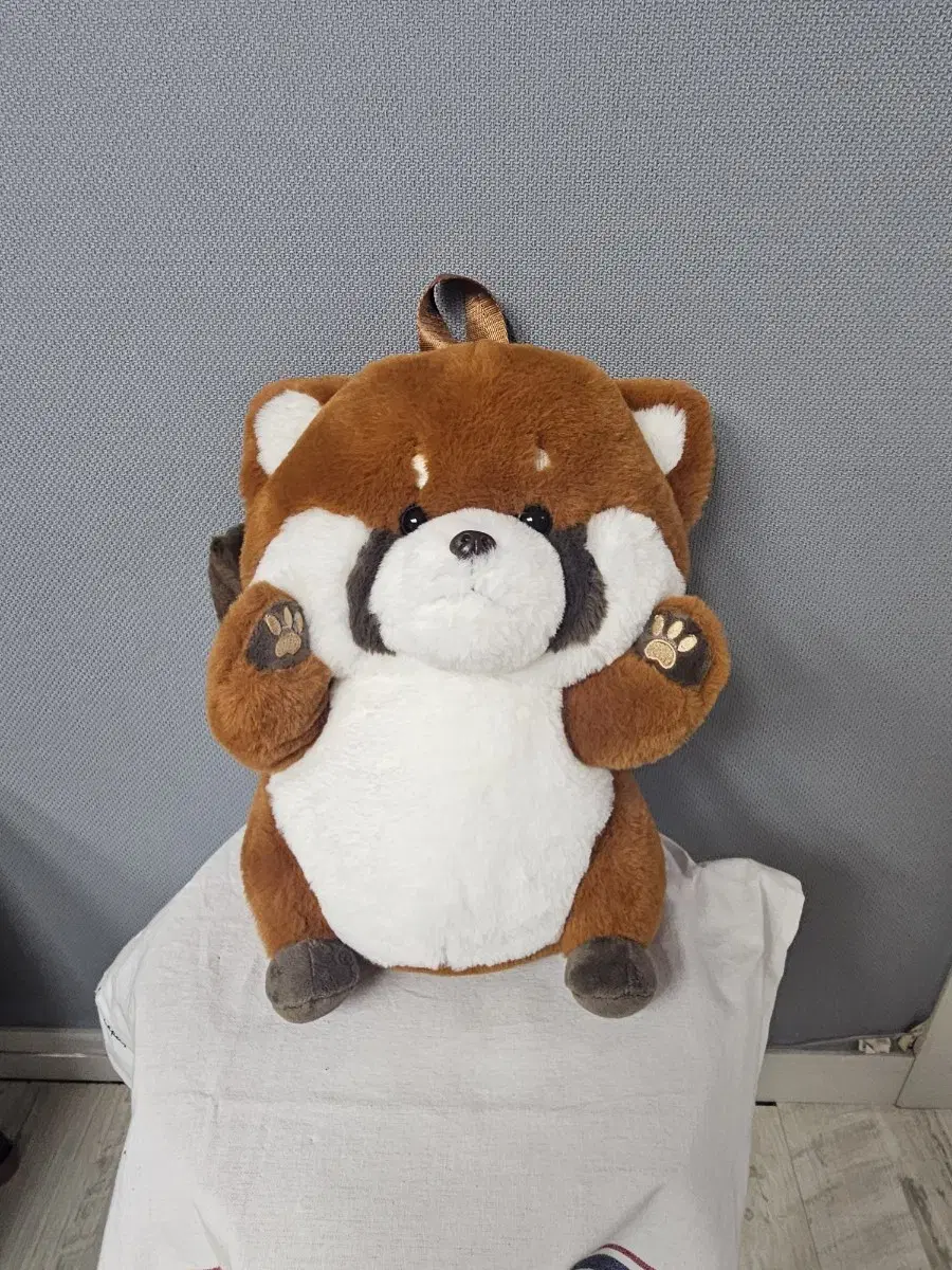 랫서판다 백팩 인형 (35cm)