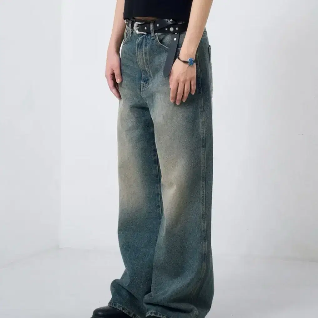 [3] 이우가마라카스 needlework denim pants