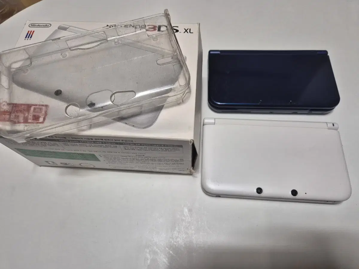 뉴닌텐도 3DS XL 블루, 3DS XL 화이트