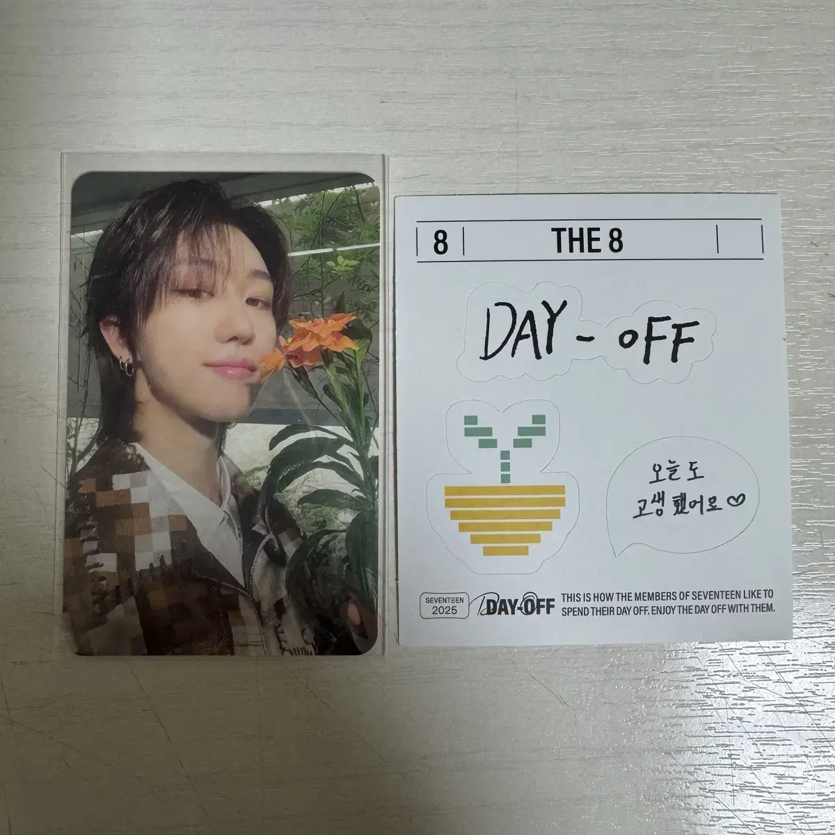 d8)seventeen season's greetings buncheol photocard,sticker(price down)