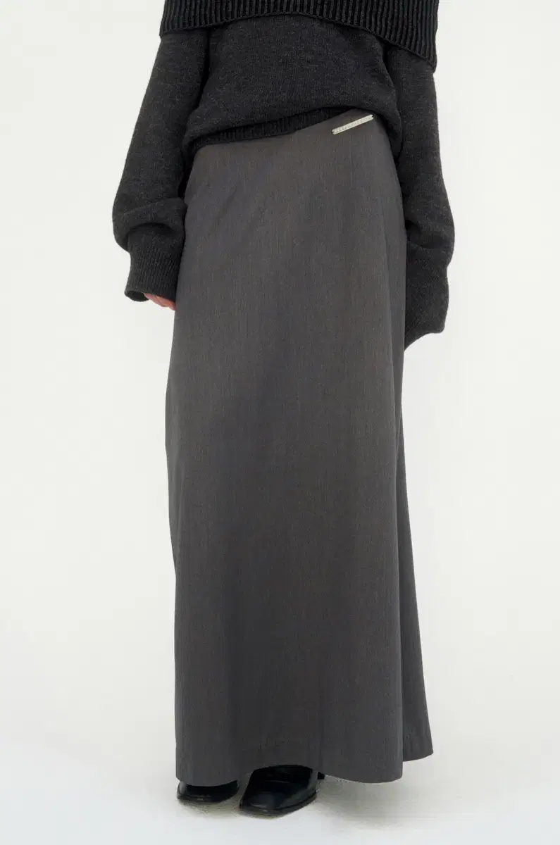 트리밍버드 V Low-Waist Long Skirt (1size)