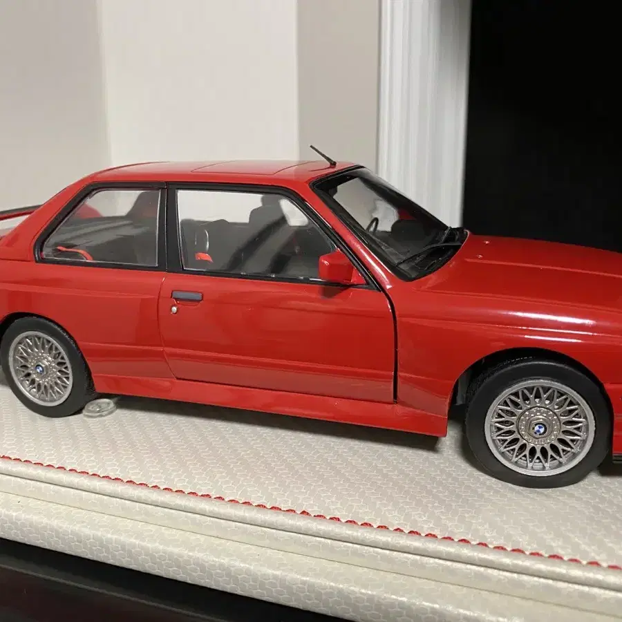 솔리도 BMW M3 E30 팝니다 1:18 스케일/ 모형 / 다이캐스트