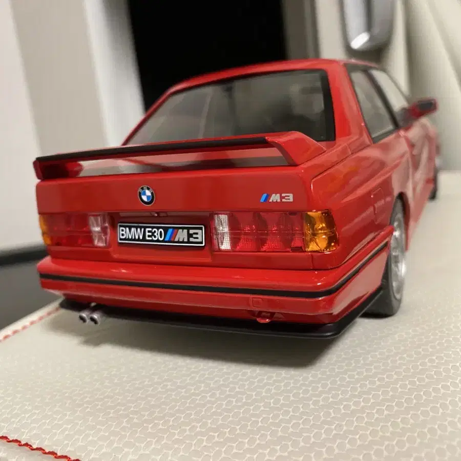 솔리도 BMW M3 E30 팝니다 1:18 스케일/ 모형 / 다이캐스트