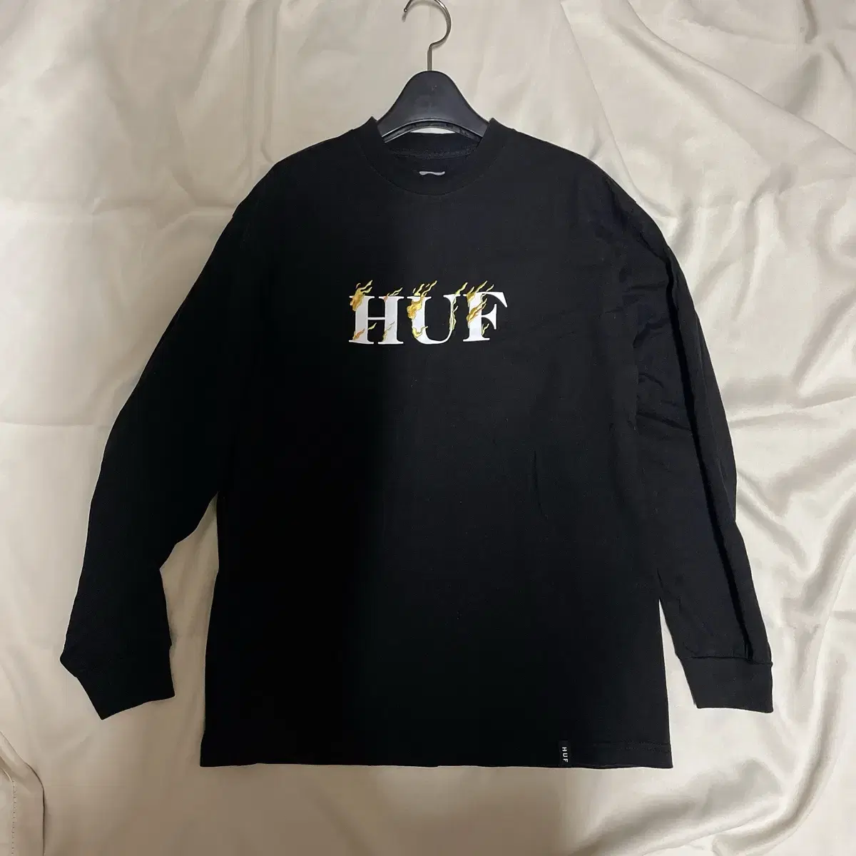 [M] 허프 HUF  긴팔티