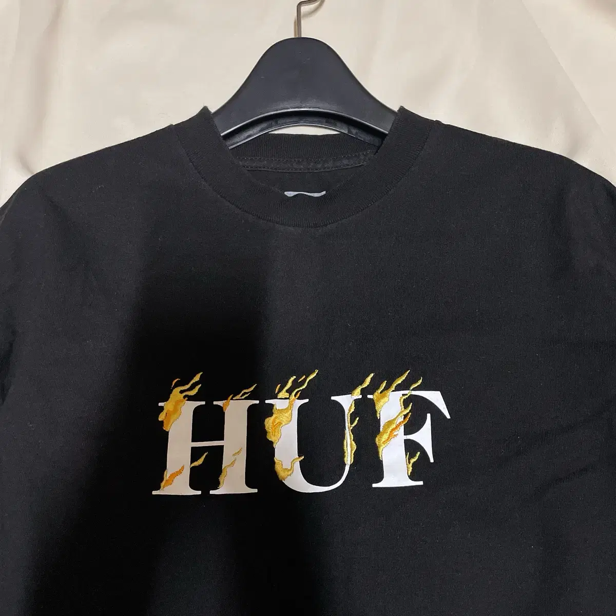 [M] 허프 HUF  긴팔티