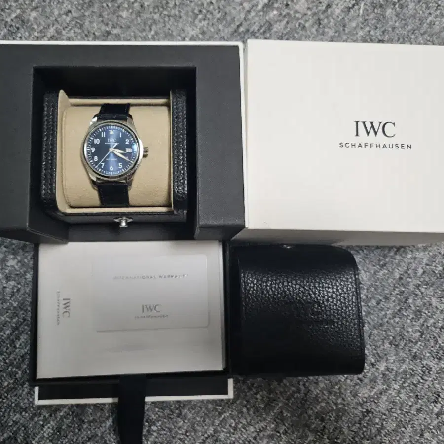 iwc 파일럿 36