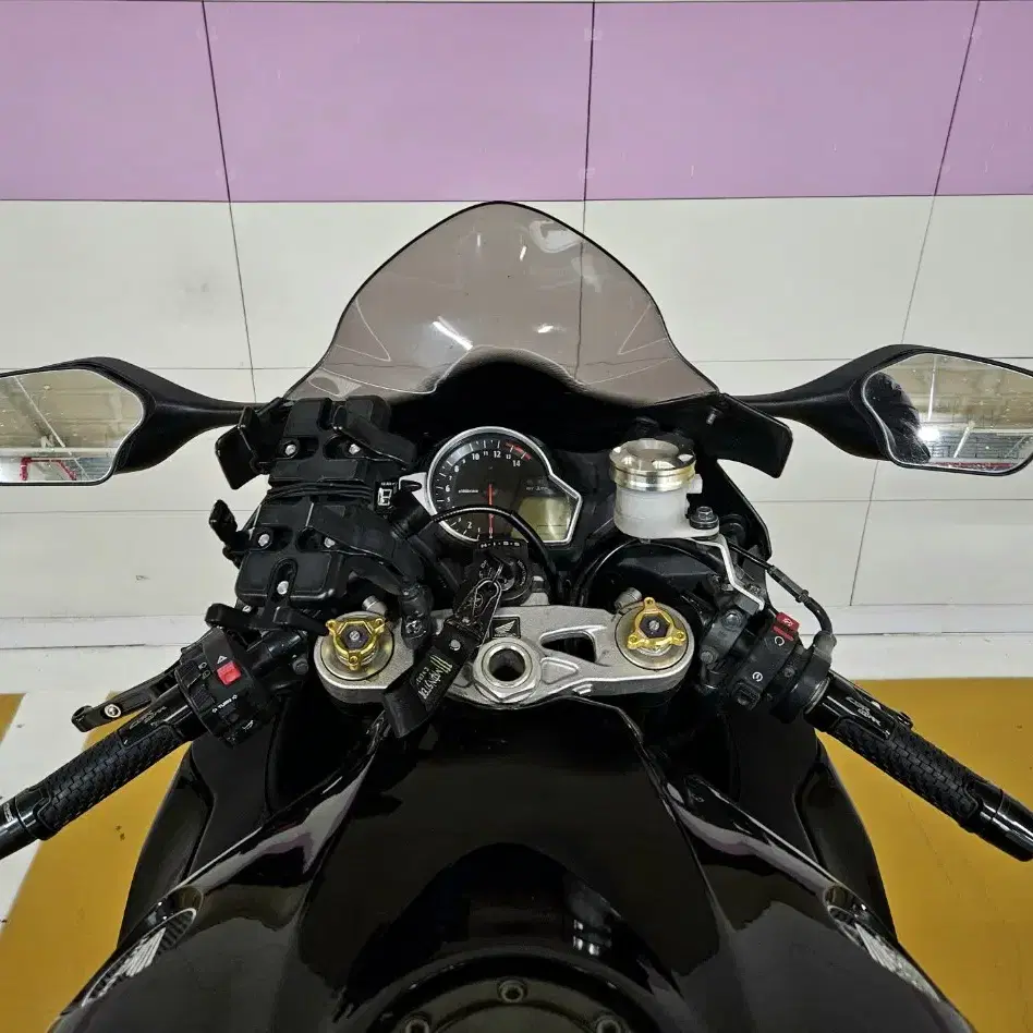 깨끗한 CBR1000RR 풀배기 판매합니다