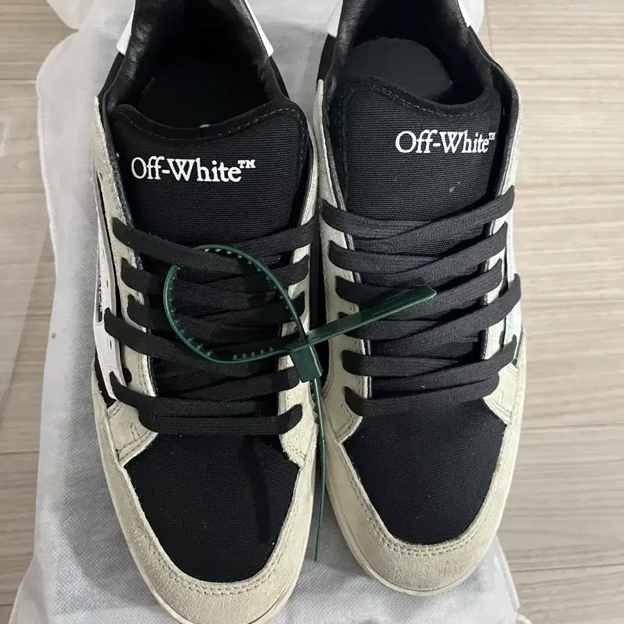 오프화이트 off-white 5.0패널드 레이스업 스니커즈