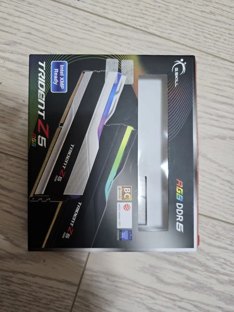 G.SKILL DDR5-7200 CL34 TRIDENT Z5 RGB J