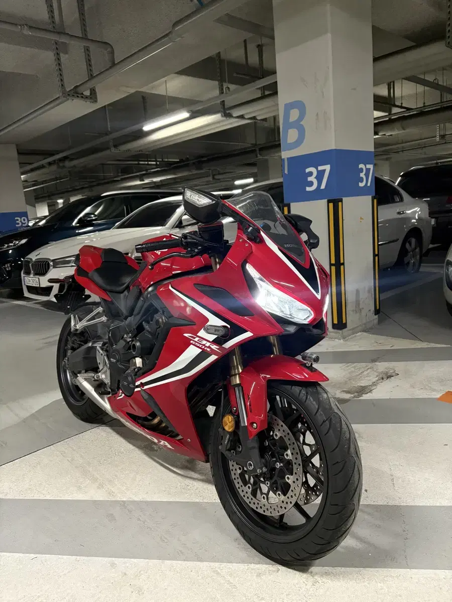 CBR650R