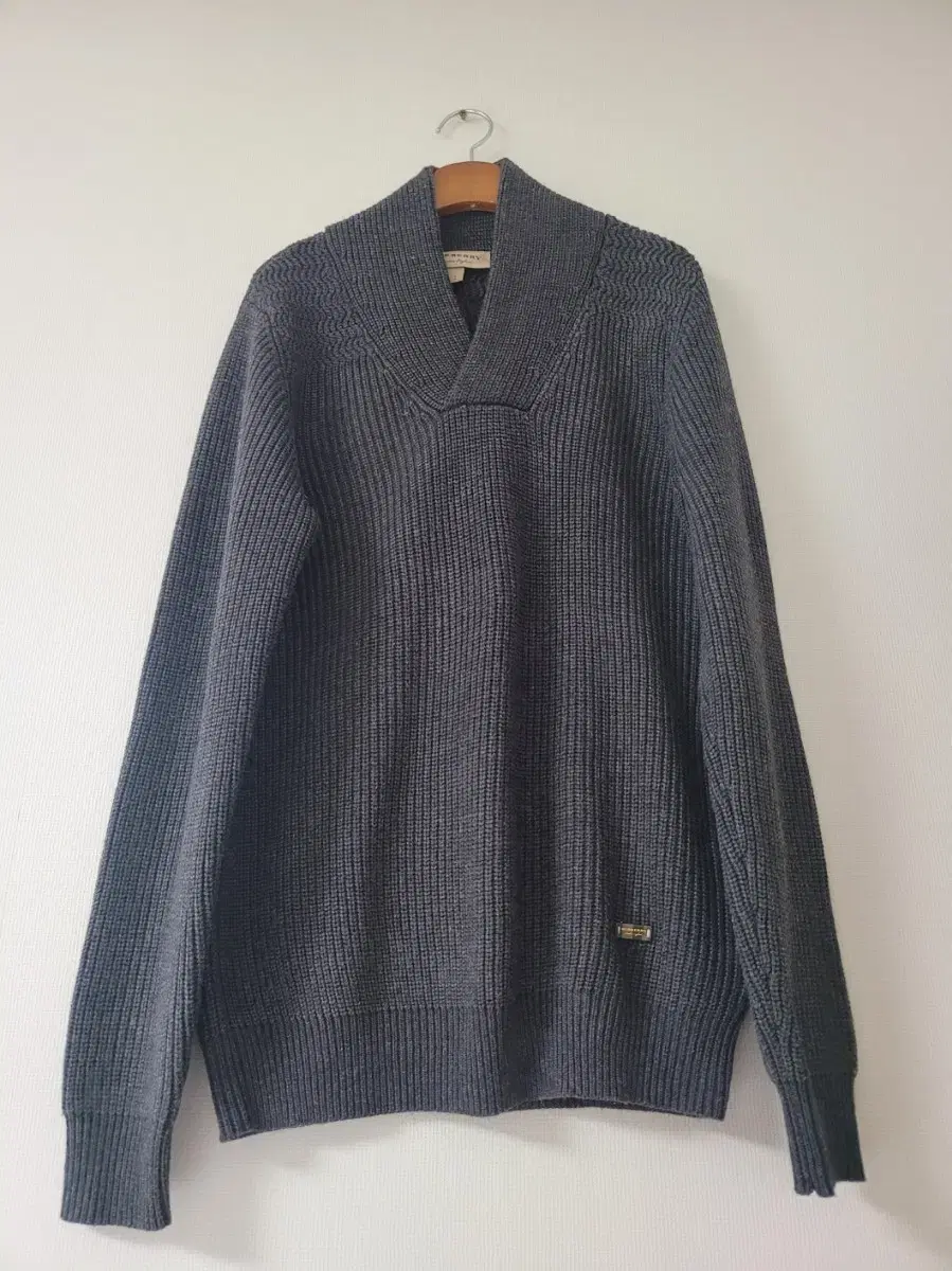 Burberry Wool Sweater (Genuine) Dry