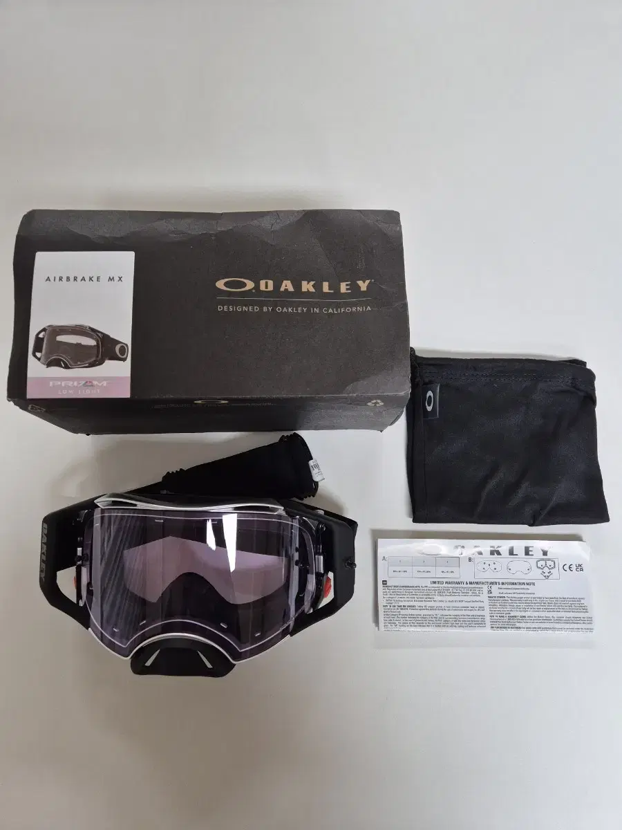 Oakley Ski Goggles Airbrake Toughblock Black Gunmetal