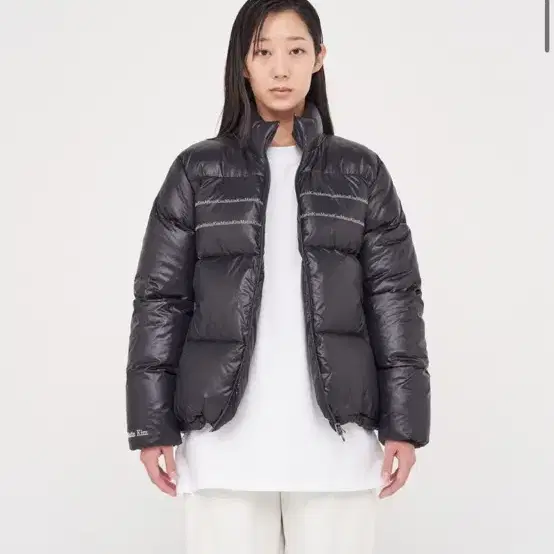 [마뗑킴] GLOSSY PUFFER JACKET IN BLACK