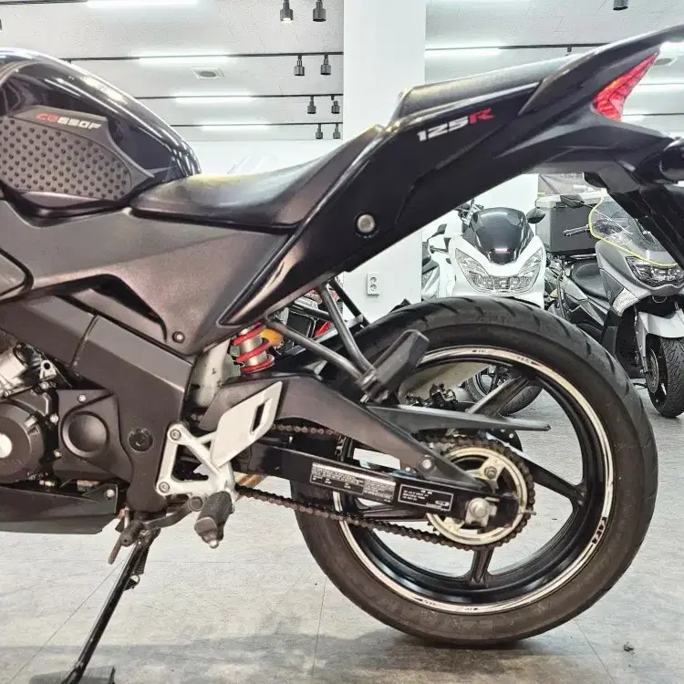 16년 혼다 CBR 125 R / 부산 경남 대구 창원 진주 마산 김해