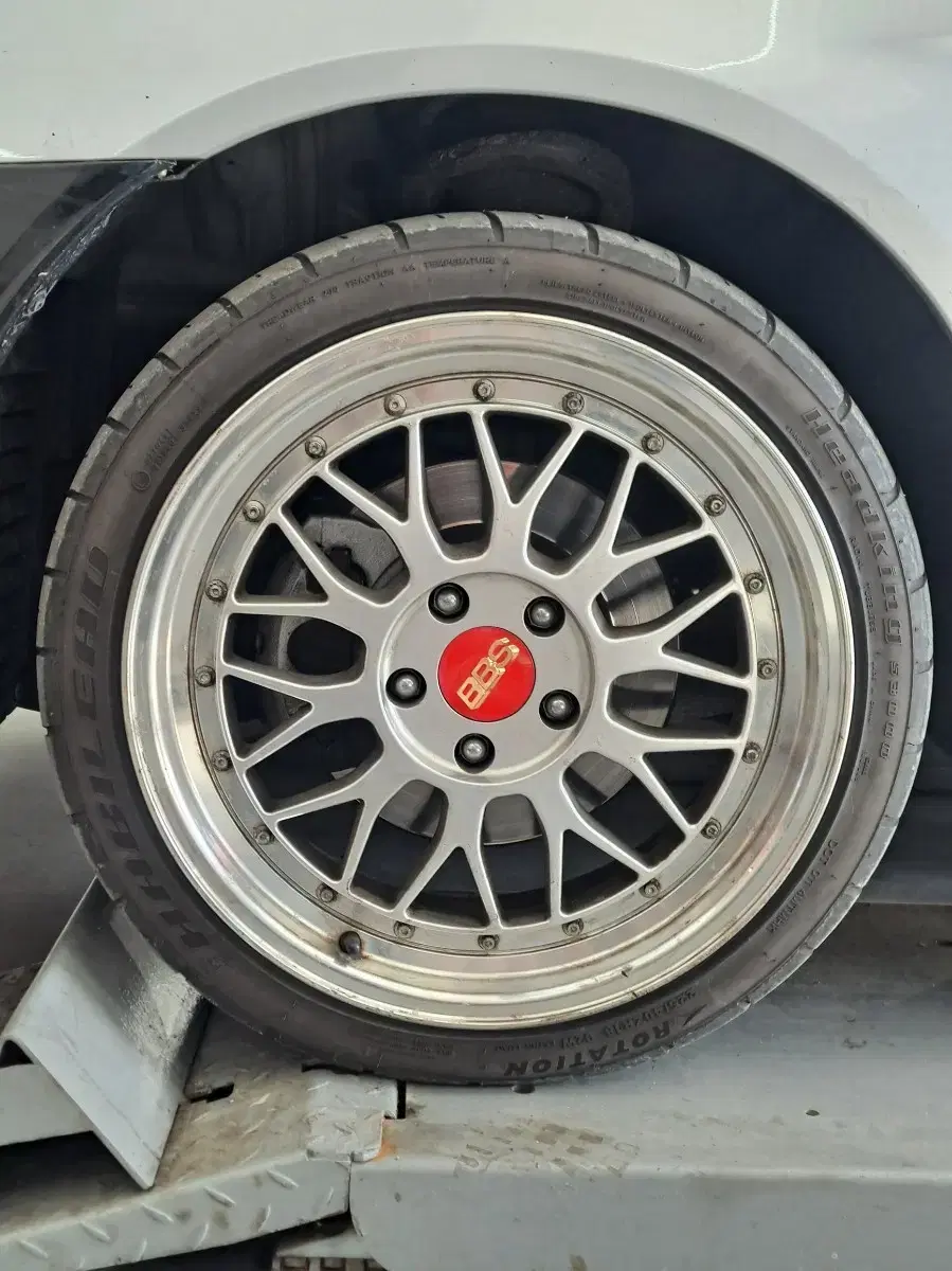 BBS lm 18인치 st 막휠 판매합니다