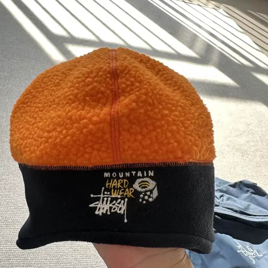 stussy x mountain hardwear 비니 모자