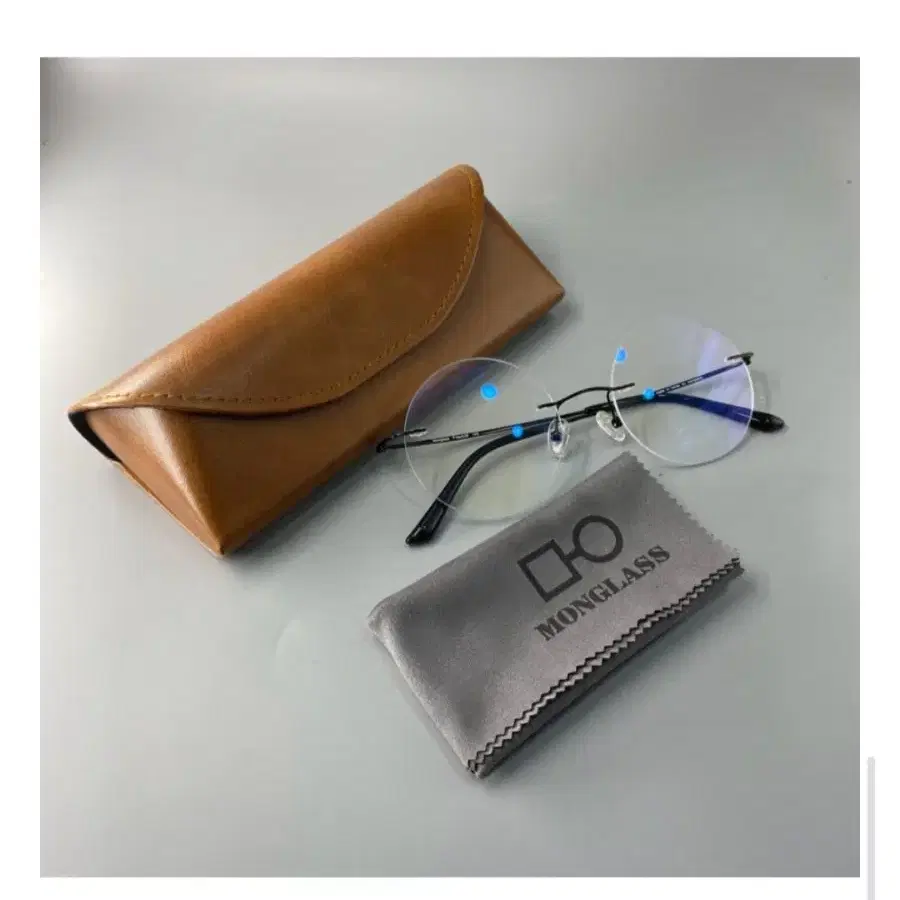 몽글라스 Rimless 원형무테 안경 블랙컬러