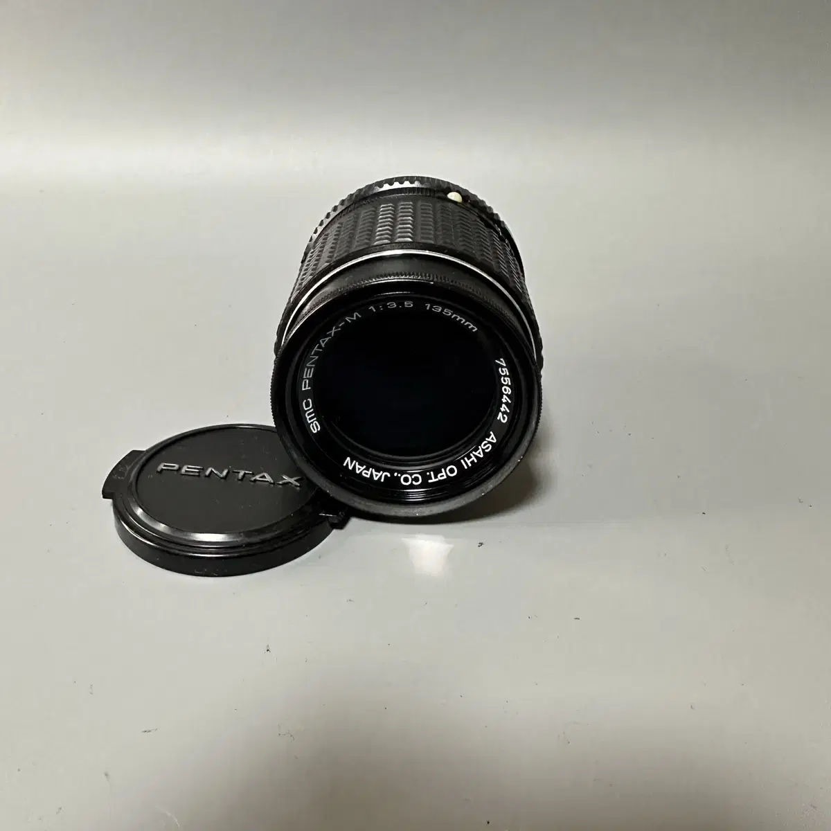 펜탁스 135mm 망원 단렌즈