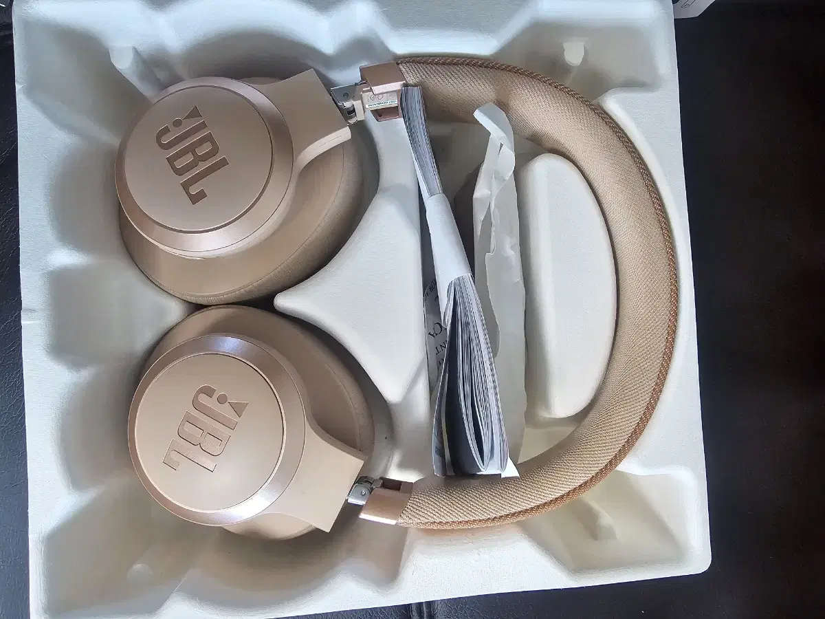 jbl live 770nc 노이즈캔슬링 블루투스 헤드폰