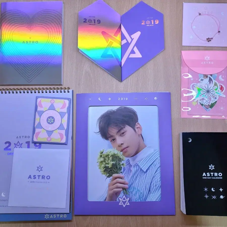 아스트로 2019 시즌그리팅