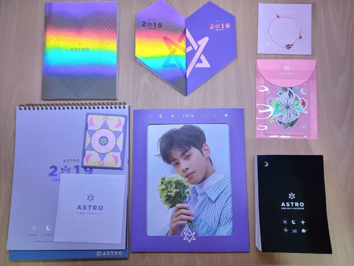 아스트로 2019 시즌그리팅