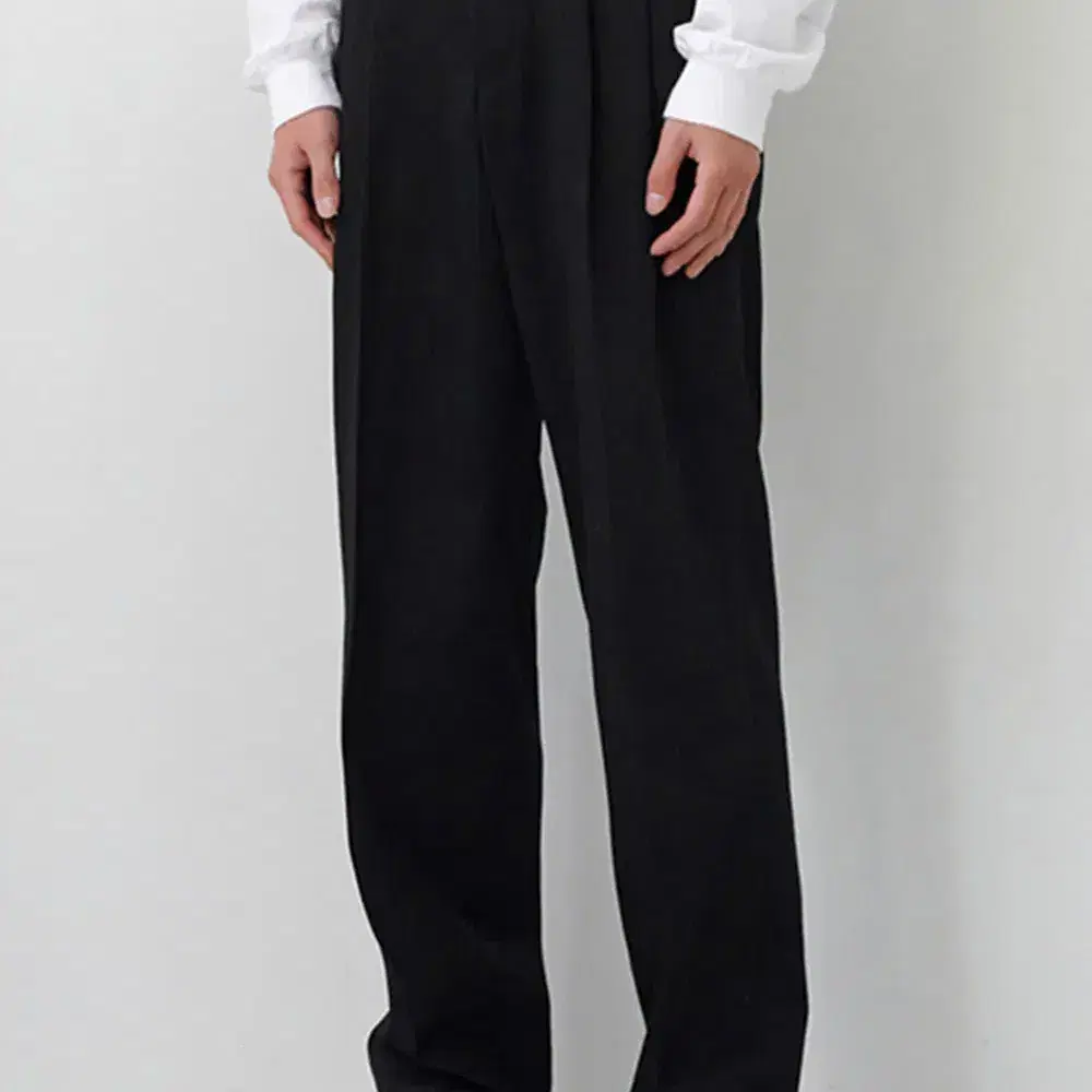 주앙옴므 2 PLEATS WIDE BAND TROUSER 블랙