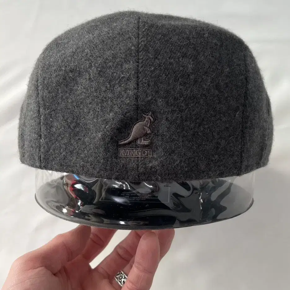 Kangol 캉골 울 헌팅캡