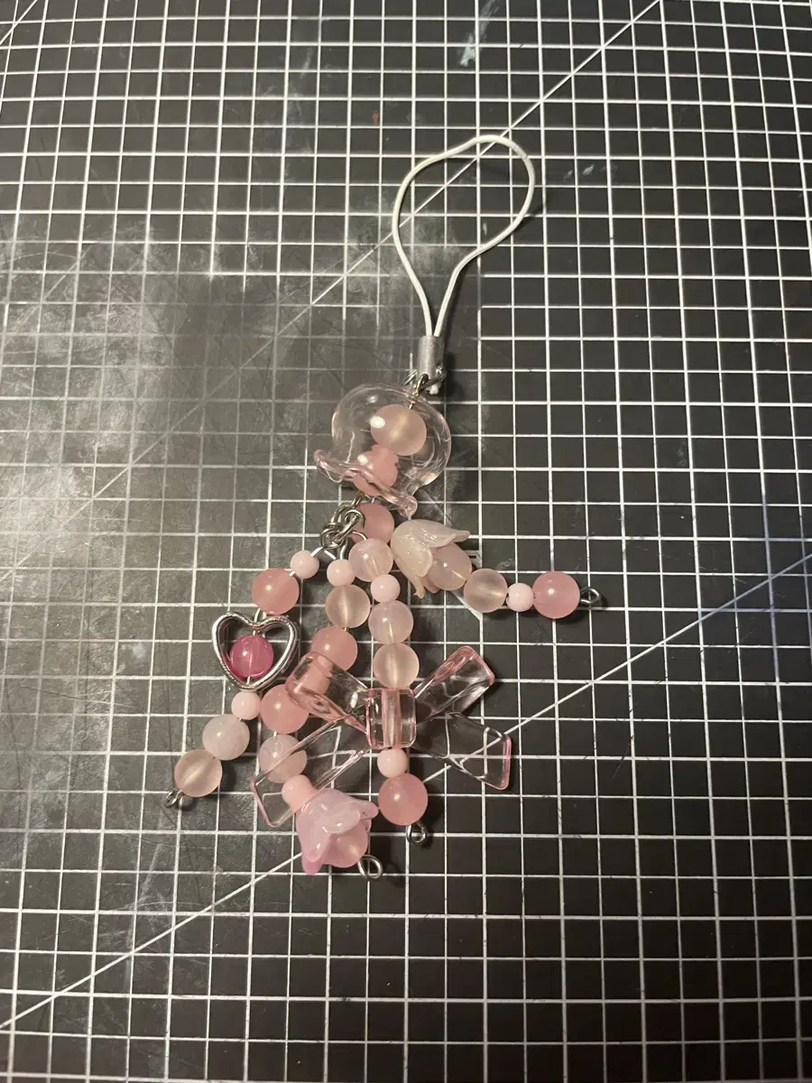 Pink jellyfish bead keyring