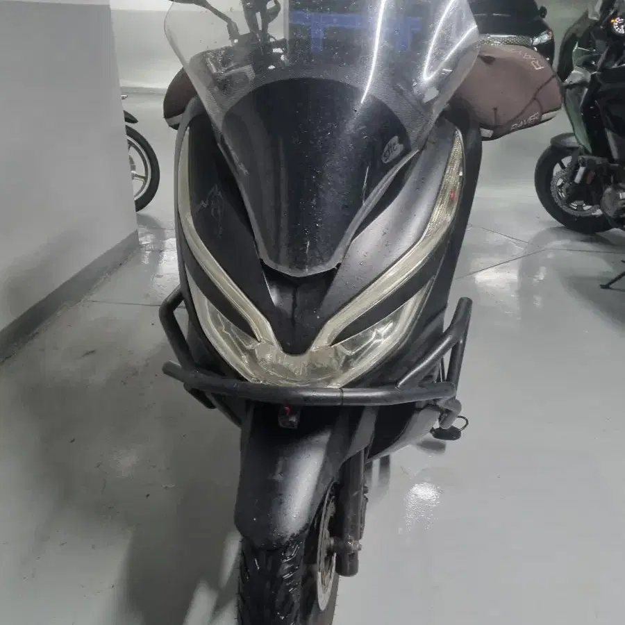 혼다 pcx125, 20년식