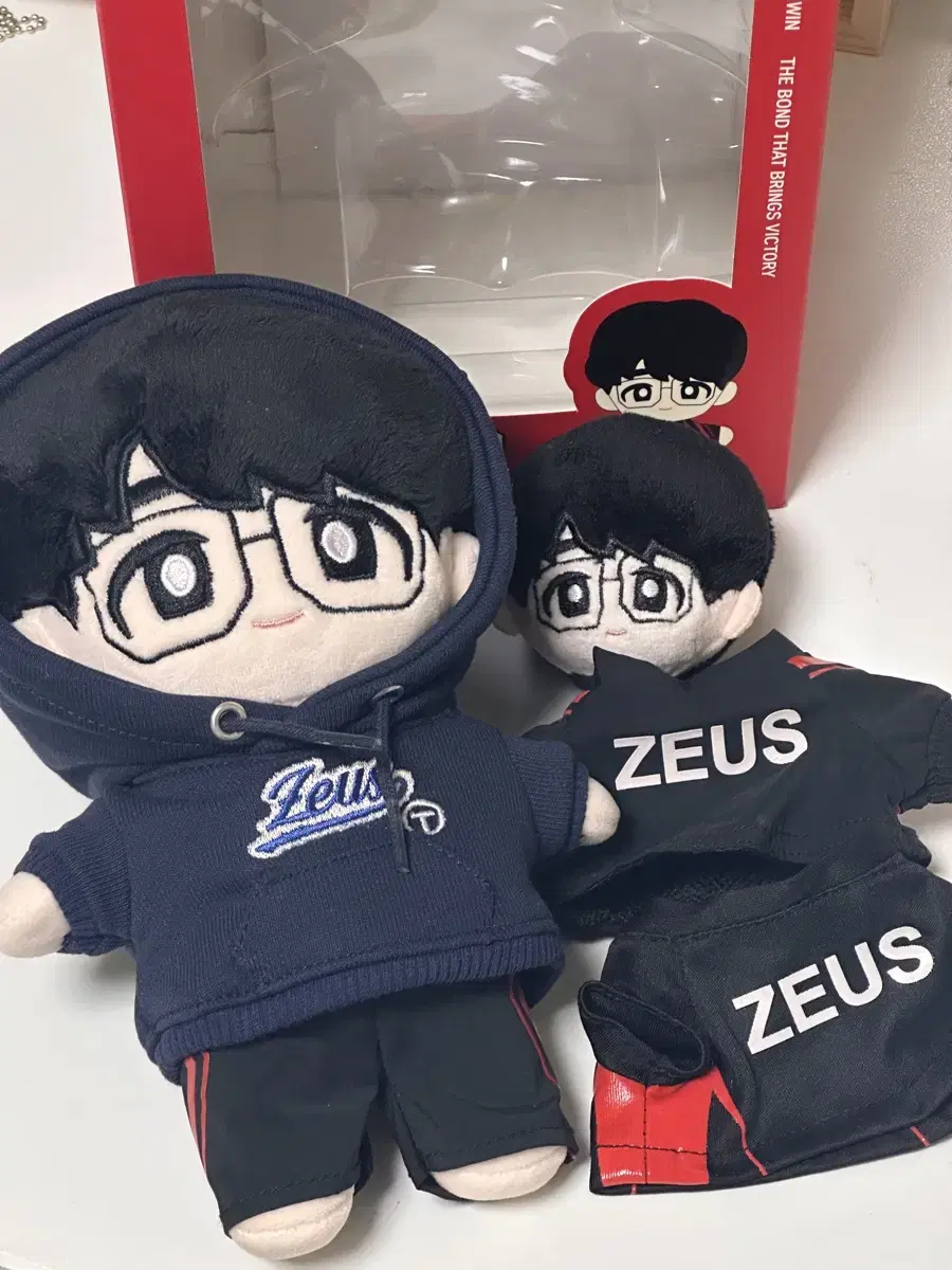 제우스 ZEUS 인형 머리인형 양도 판매