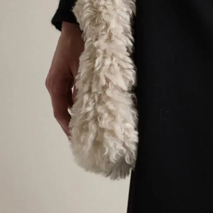 vartist faux fur bag