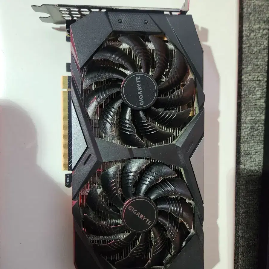 그래픽<715>rtx2060 6g gigabyte a급