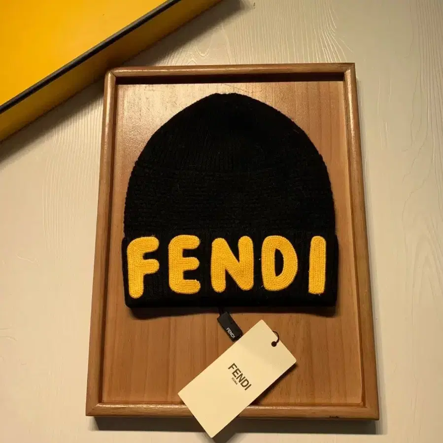 FENDI 펜디 블랙 비니