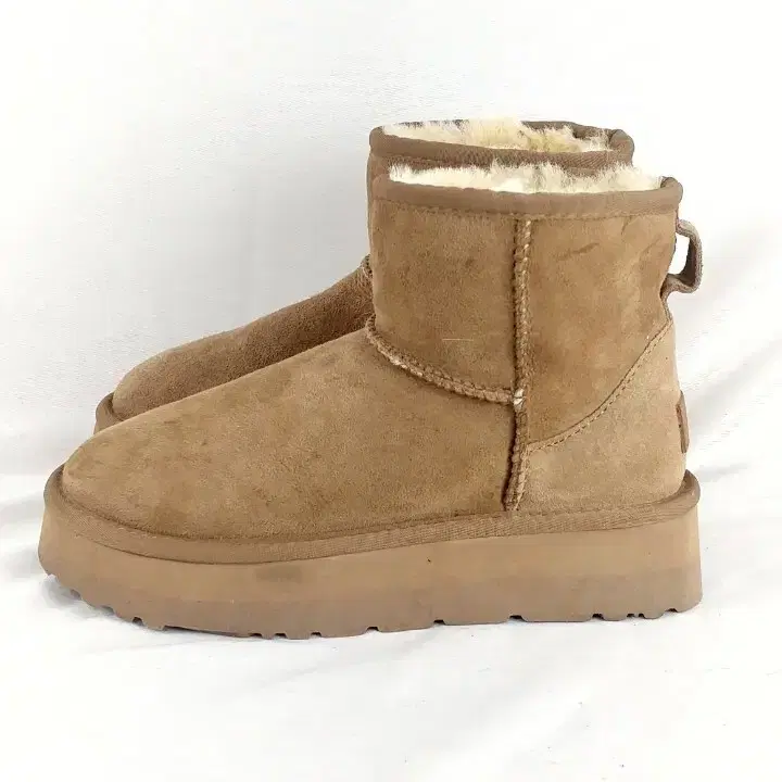 230 UGG 어그부츠