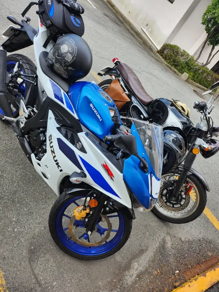 Gsx-R125 판매 또는 배달 스쿠터 대차 받아요.