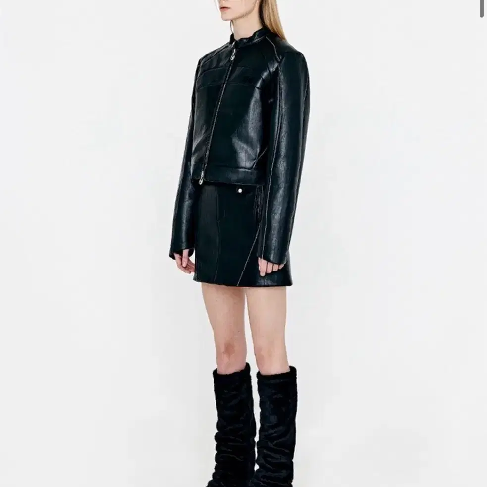 Yuse(유즈)YECO-LEATHER PUFFER BIKER 점퍼