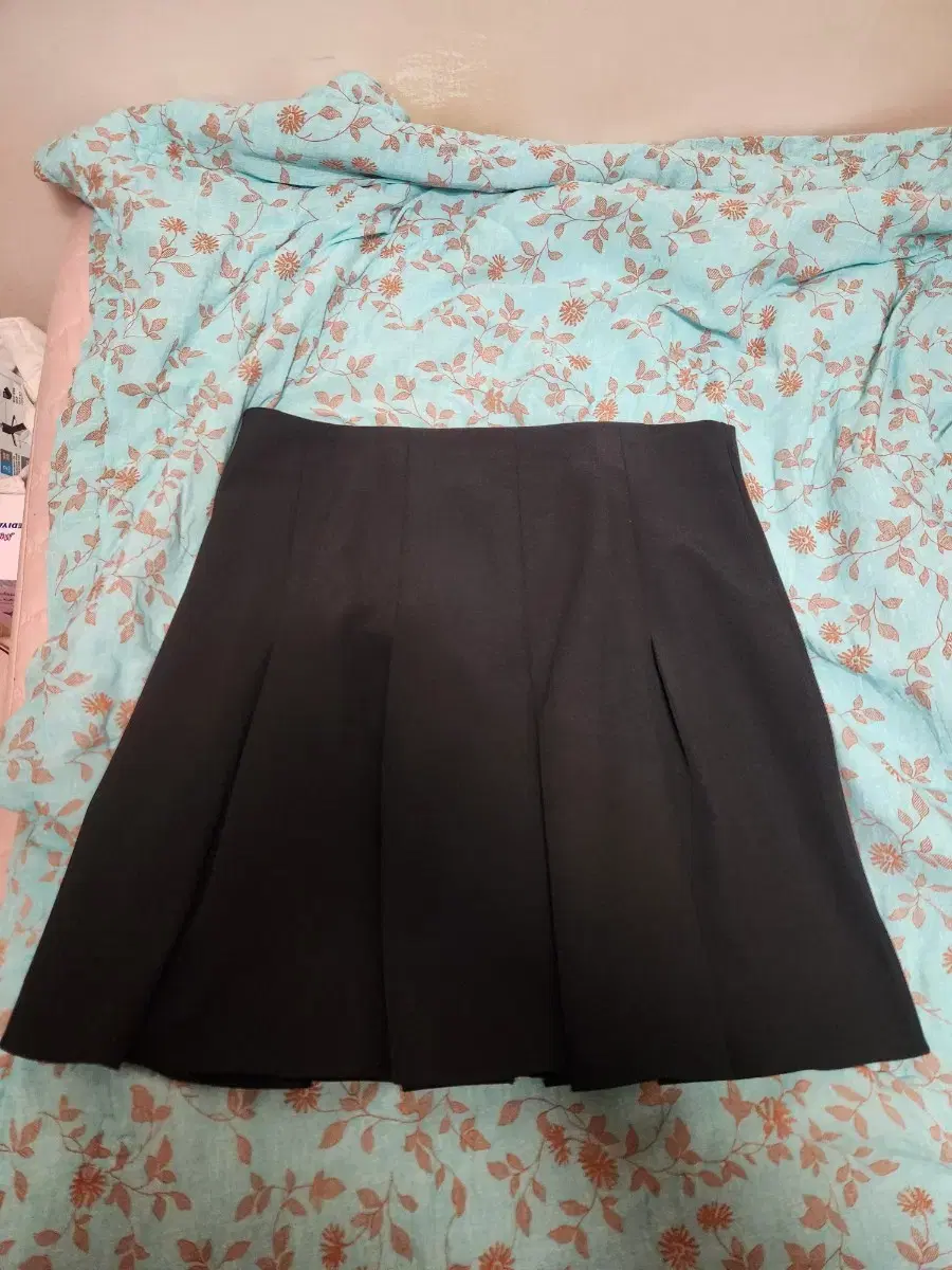 Big Size School Look Set for sale!