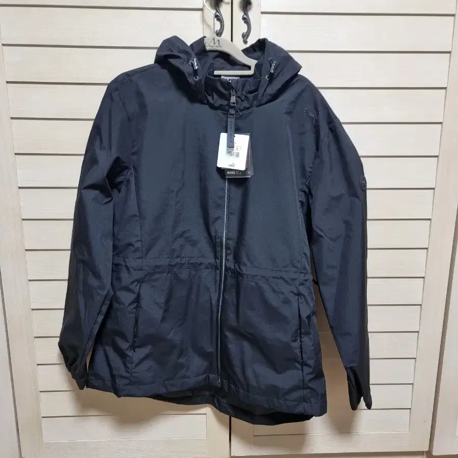 [새상품] 푸마 골프 여성 후드 바람막이 size XL(77)